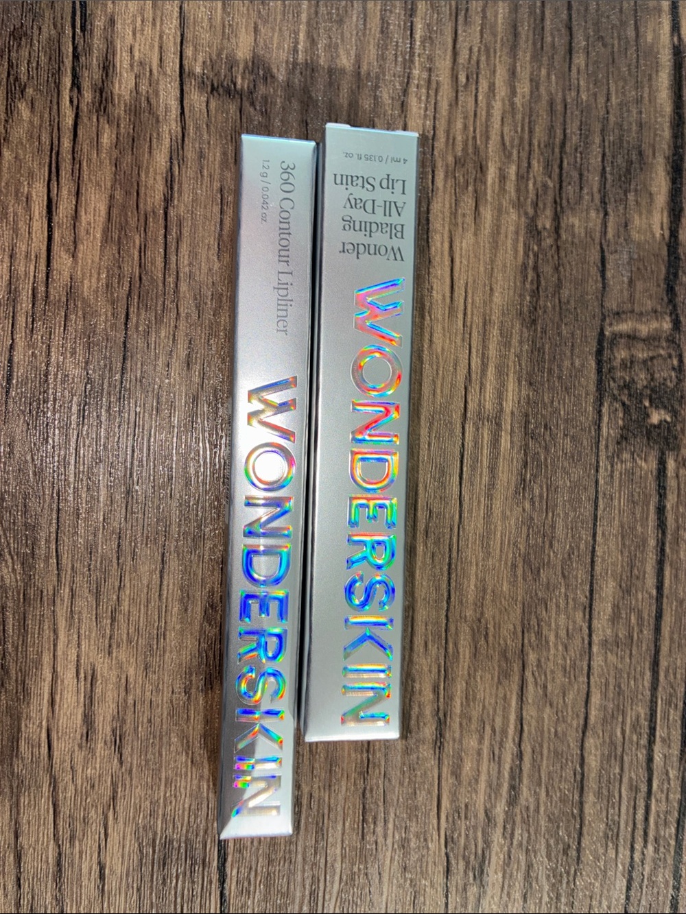 2 pack 360 Contour Lipliner - Iridescent Silver Packaging